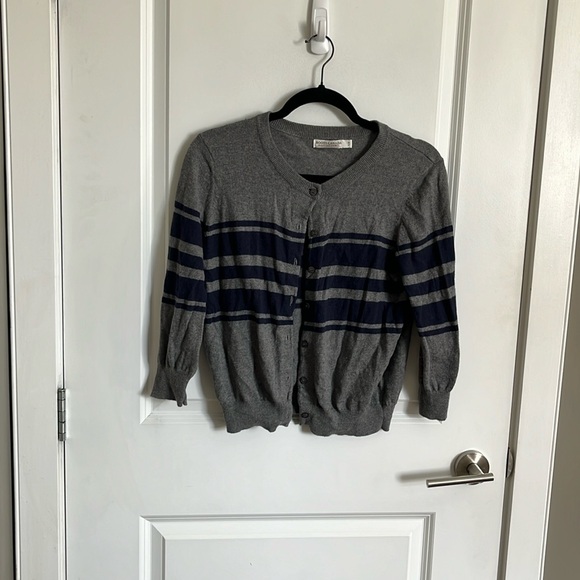 Roots Cardigan - Picture 2 of 2